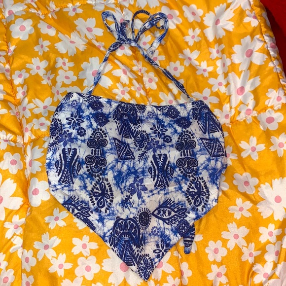 Almost Famous is the brand,size small, bandana crop top never worn brand new - Picture 1 of 3